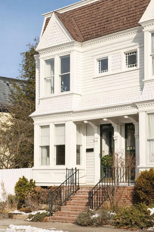 446 E Allen St, Hudson, NY, 12534-2423 | Card Image