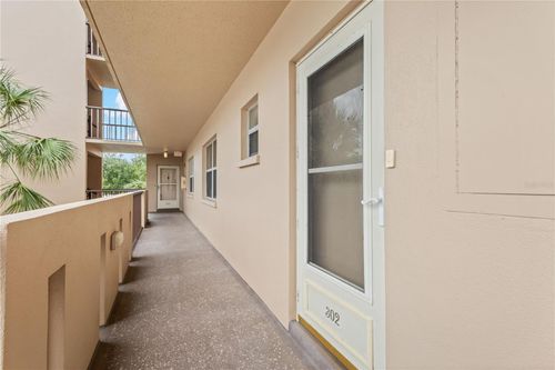 302o-3620 Ironwood Cir, BRADENTON, FL, 34209-6885 | Card Image