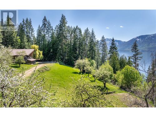 12437 Boswell Rd, Boswell, BC, V0B1A4 | Card Image