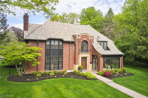 644 Ridgecrest Rd, Akron, OH, 44303-1368 | Card Image