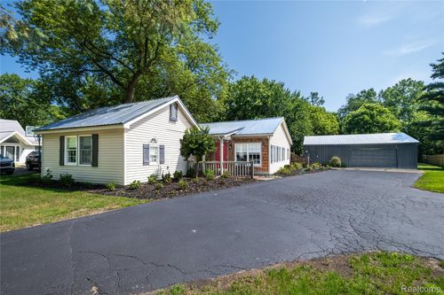308 N Seymour Rd, Flushing, MI, 48433-1535 | Card Image