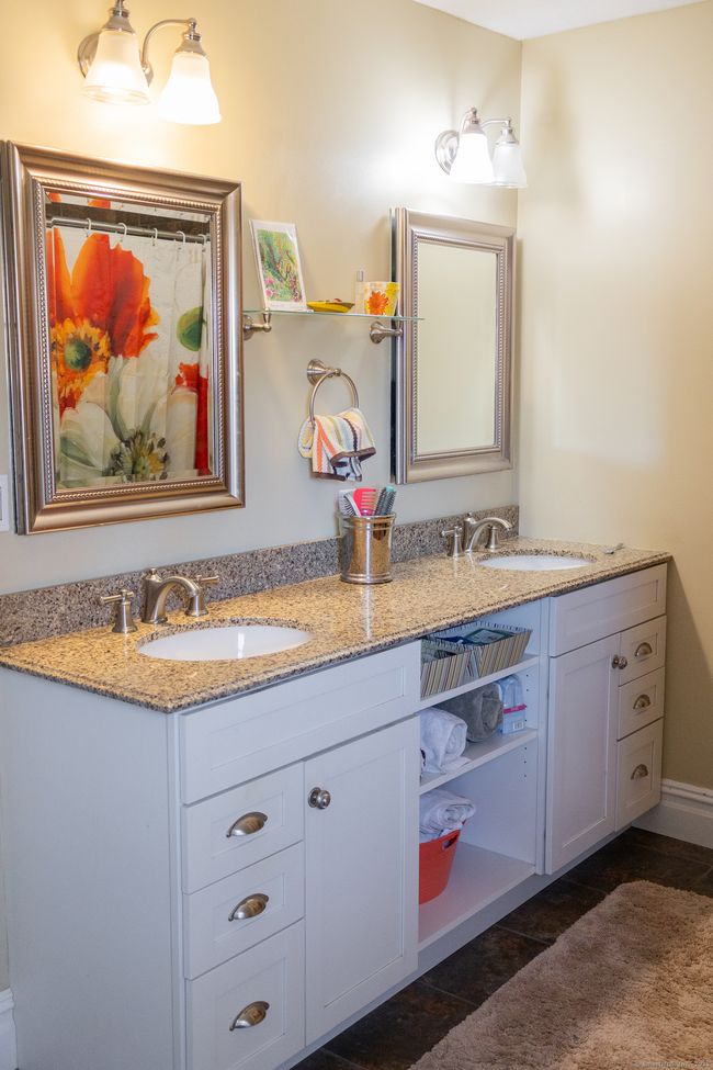20 Maple Ave, House other with 3 bedrooms, 2 bathrooms and null parking in Broad Brook CT | Image 17