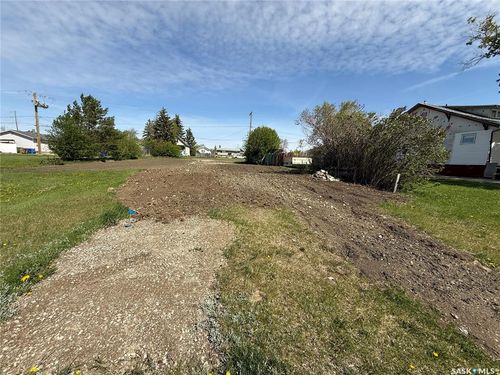 2047 Connaught St, Regina, SK, S4T4T8 | Card Image