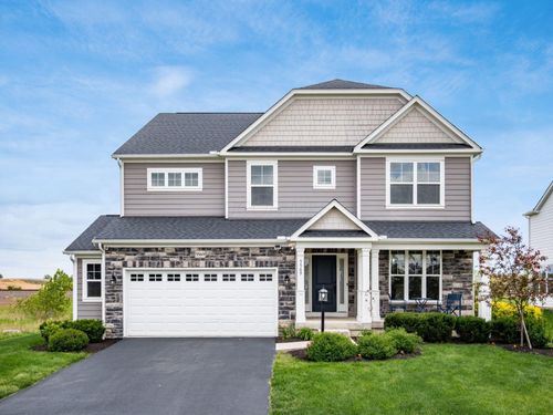 5569 Hibbing Ln, Lewis Center, OH, 43035-8556 | Card Image