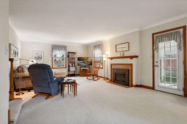 Spacious Living Room | Image 14