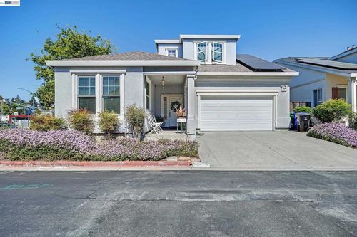 11 Fallen Leaf Ct, Rodeo, CA, 94572-1467 | Card Image
