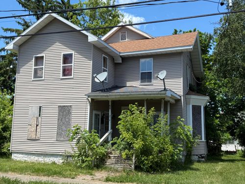 212 W Porter Street, Albion, MI, 49224 | Card Image
