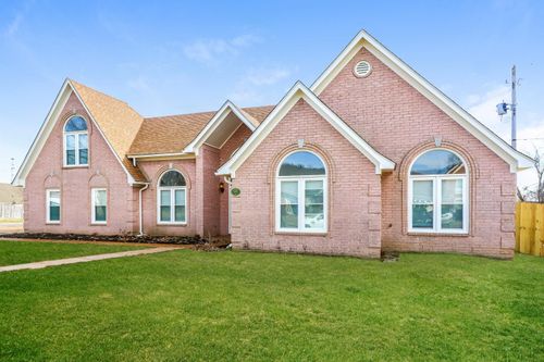 9297 Chimneyrock Blvd, Cordova, TN, 38016-2349 | Card Image