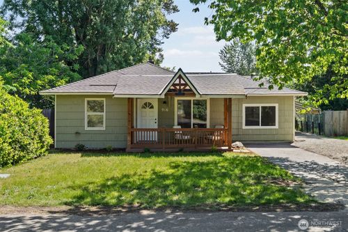 916 Bowker St Se, Lacey, WA, 98503-1212 | Card Image
