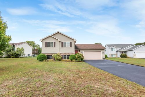 1251 Heritage Dr, Waite Park, MN, 56387-4508 | Card Image