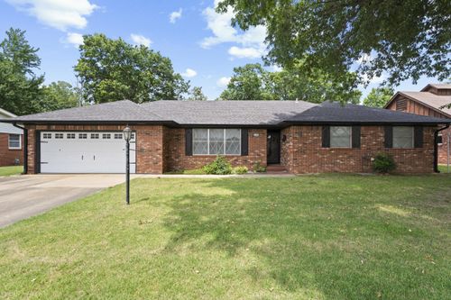 318 Sunset Dr, Vinita, OK, 74301-4638 | Card Image