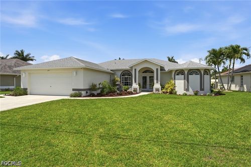 241 Se 29th Ter, Cape Coral, FL, 33904-3477 | Card Image