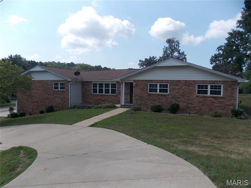 2006 Holloway Dr, Poplar Bluff, MO, 63901-2709 | Card Image