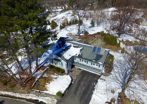 39 Locust St, Burlington, MA, 01803-3110 | Card Image