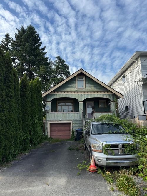1747 Morgan Ave, Port Coquitlam, BC, V3C1J6 | Card Image