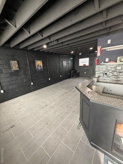 16911 E Warren Ave, Detroit, MI, 48224-2355 | Card Image