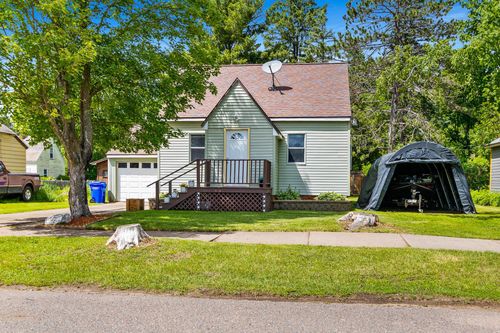 117 7th St, Moose Lake, MN, 55767-8215 | Card Image