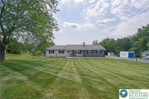 378 Valley Hi Ct, WALNUTPORT, PA, 18088-9656 | Card Image