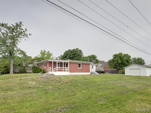 324 E Olive St, Palmyra, MO, 63461-1731 | Card Image