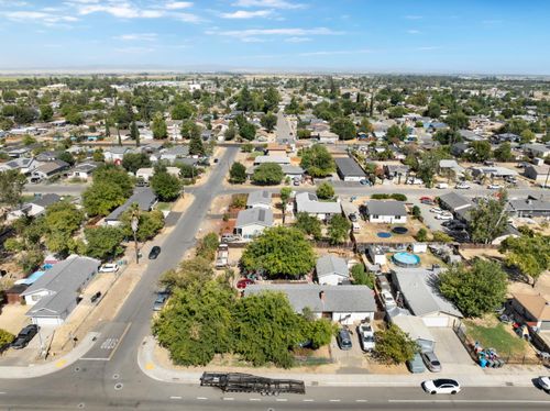 4365 Olivehurst Ave, Olivehurst, CA, 95961-4706 | Card Image