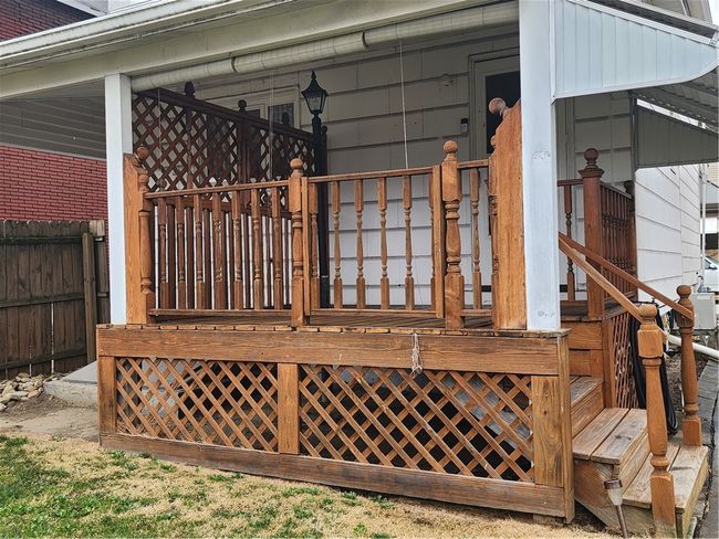 227 Mckinley Ave, House other with 3 bedrooms, 2 bathrooms and 1 parking in East Vandergrift PA | Image 14