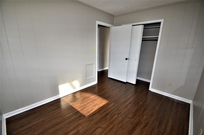 26 Hayes St, House other with 3 bedrooms, 1 bathrooms and 3 parking in Clarksville TN | Image 9
