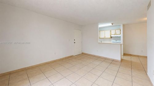 l-202-15600 Sw 80th St, Miami, FL, 33193-2665 | Card Image