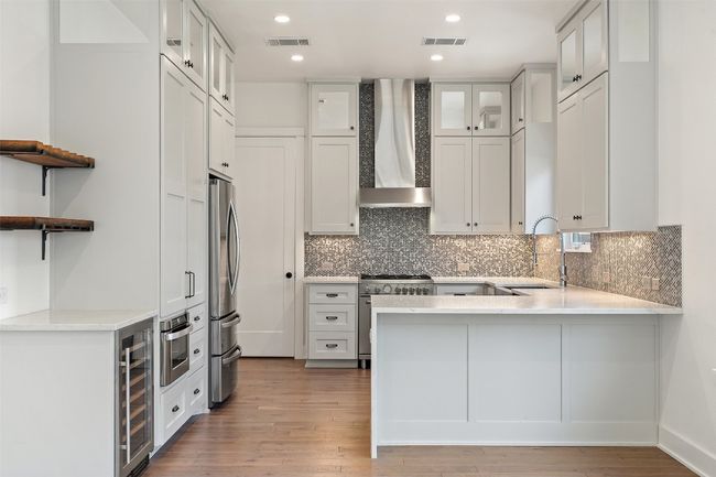 B - 4020 Valley View Rd, House other with 3 bedrooms, 3 bathrooms and 2 parking in Austin TX | Image 11