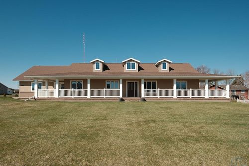 1905 4th Ave Se, Sioux Center, IA, 51250-2964 | Card Image