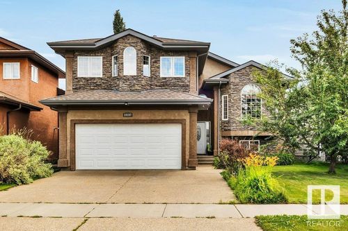 10107 97 St, Morinville, AB, T8R0C8 | Card Image