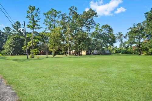 18900 Deer Glen Dr, Conroe, TX, 77302-6310 | Card Image