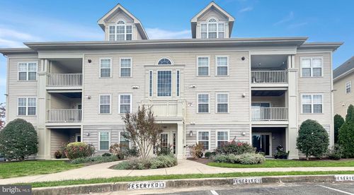 apt-201-9060 Gracious End Ct, COLUMBIA, MD, 21046-1712 | Card Image