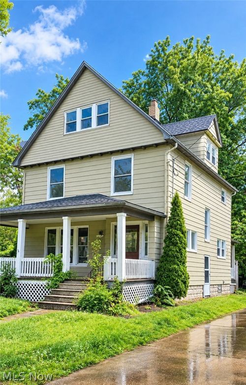 243 S Balch St, Akron, OH, 44302-1647 | Card Image