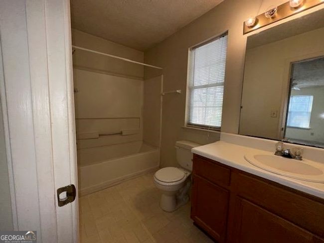 4850 Streamside Dr, House other with 3 bedrooms, 3 bathrooms and null parking in Johns Creek GA | Image 10