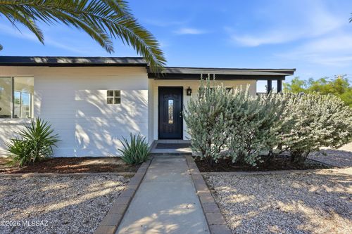 5449 E Linden St, Tucson, AZ, 85712-3643 | Card Image