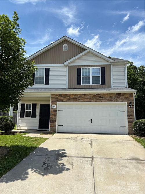 9226 Avery Meadows Drive, Charlotte, NC, 28216 | Card Image