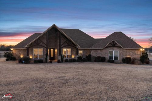 15671 Stallion Lake Blvd, Lindale, TX, 75771-7929 | Card Image