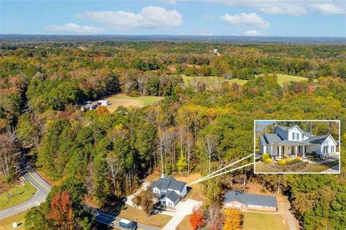 629 Dee Kennedy Rd, winder, GA, 30680-2703 | Card Image