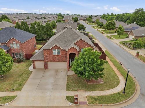 11001 Sw 39th Ct, Mustang, OK, 73064-9250 | Card Image