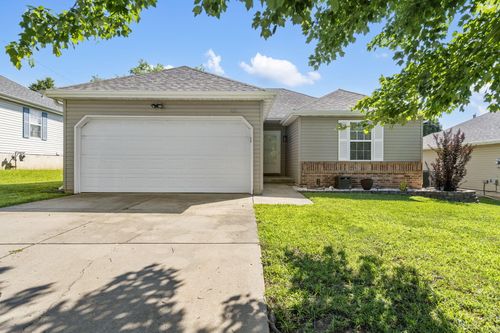421 W White Ash Rd, Nixa, MO, 65714-7834 | Card Image