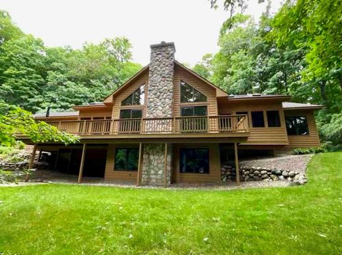 6352 S Westwood Pkwy, Suttons Bay, MI, 49682-9148 | Card Image