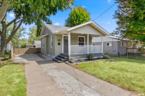 1136 N 16th St, Pekin, IL, 61554-2231 | Card Image