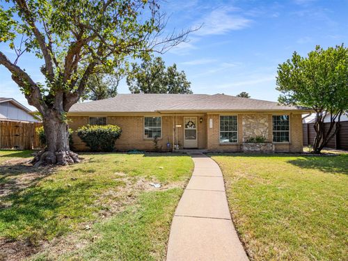 3750 Ridgeoak Way, Farmers Branch, TX, 75244-5429 | Card Image