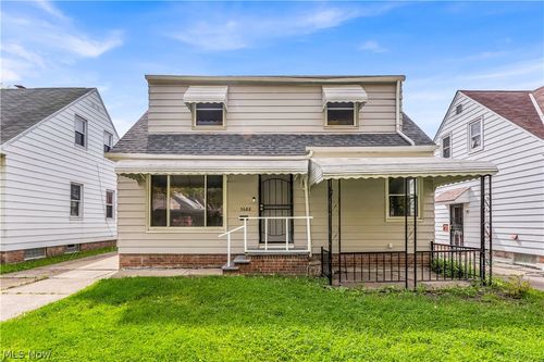 5688 E 141st St, Maple Heights, OH, 44137-3664 | Card Image