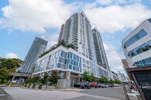 1012-988 Quayside Dr, New Westminster, BC, V3M0L5 | Card Image