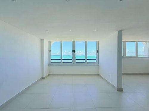 PH 807B Playa Dorada, Carolina, PR, 00979 | Card Image