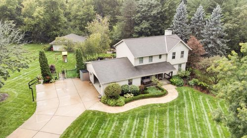 W264N6615 Hillview Dr, Lisbon, WI, 53089-3463 | Card Image