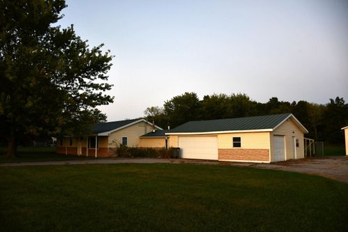 64582 County Road 43, Goshen, IN, 46528-9631 | Card Image