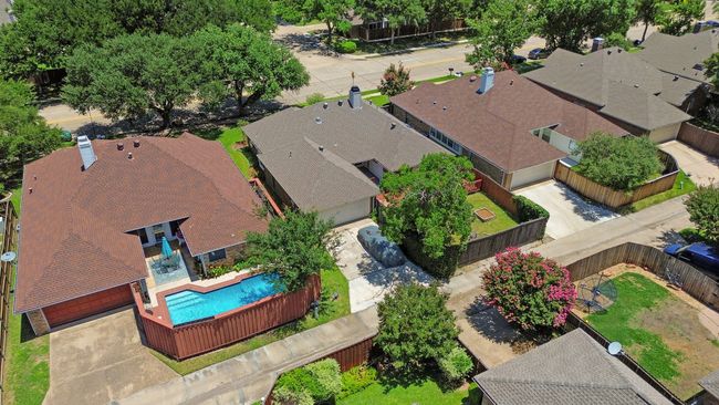 710 Cimarron Trl, House other with 3 bedrooms, 2 bathrooms and null parking in Irving TX | Image 31