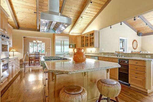 153 Devonshire Blvd, San Carlos, CA, 94070-1655 | Card Image